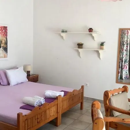 Barbara's One Bedroom Daire *