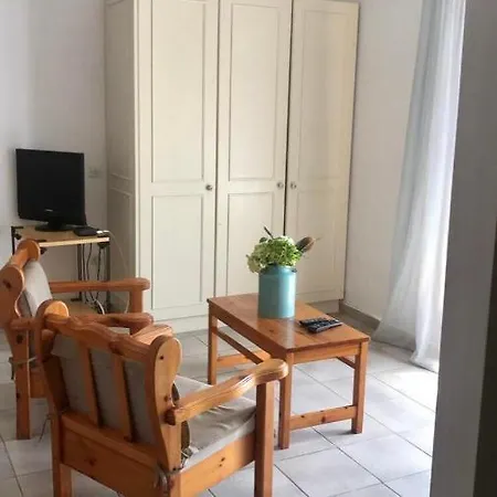Barbara's One Bedroom Apartment