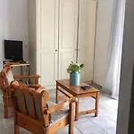 Barbara's One Bedroom Apartman